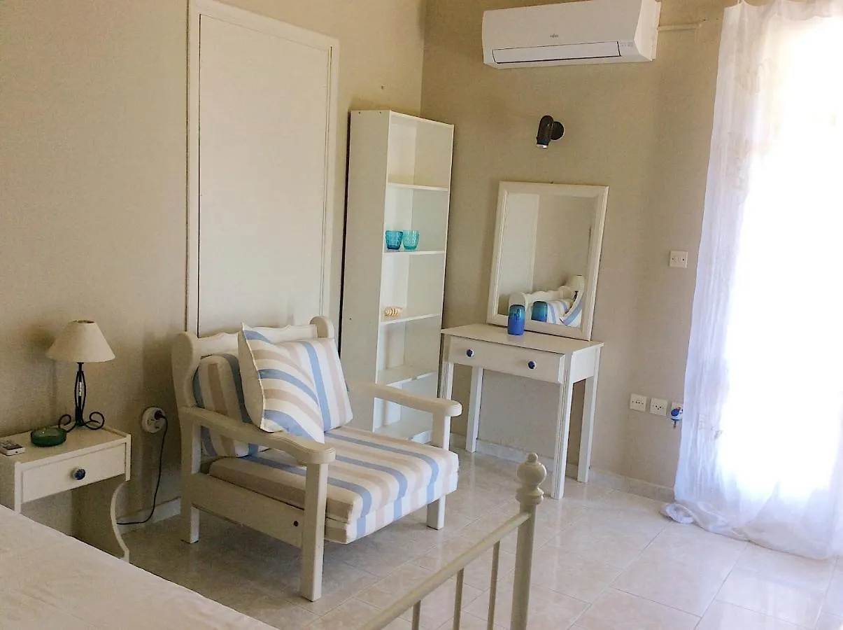Kefalonia Apartments - Marias Studios In Spartia Greece