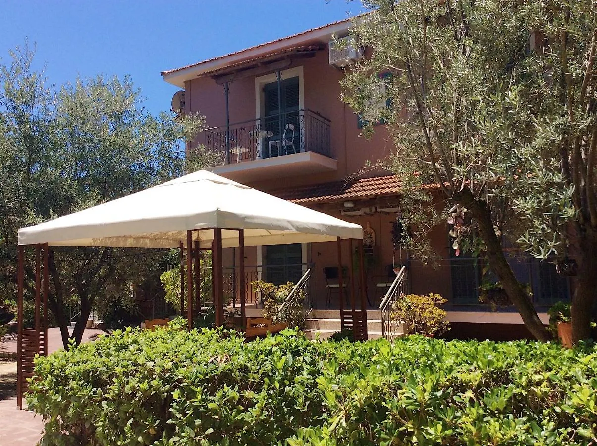 Kefalonia Apartments - Marias Studios In Spartia  Spartia (Kefalonia)
