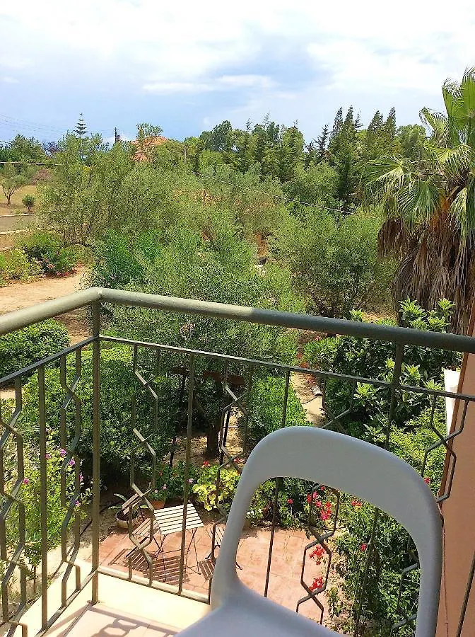 Kefalonia Apartments - Marias Studios In Spartia